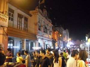 holidays-to-malaysia-jonker-street-night-market-melaka-malacca-malaysia_9210055_l